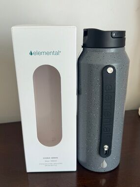 Element 32oz Speckled Silver/Gray Water Bottle with Black Lid